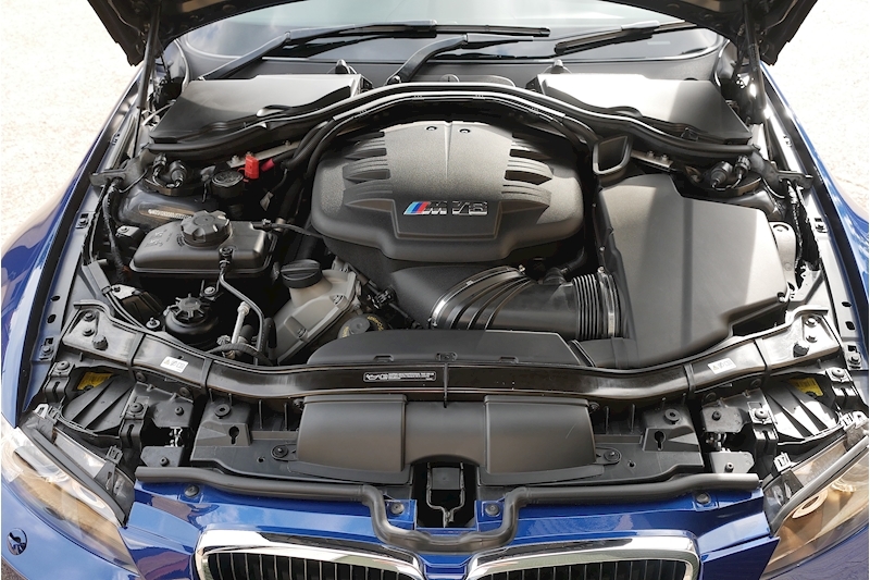 BMW M3 Competition iV8 - Large 37