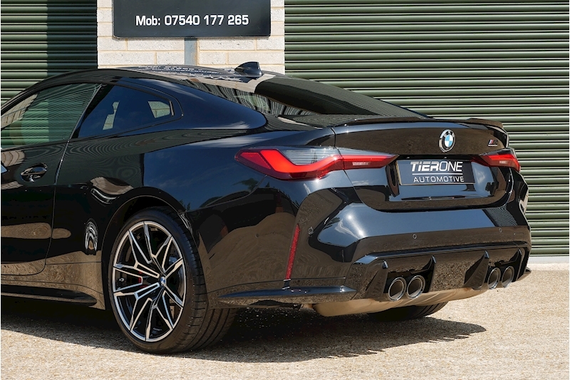 BMW M4 M4  Competition  Coupe  3.0 DCT Petrol - Large 36