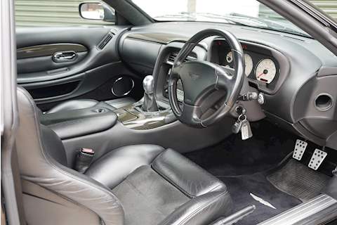 Aston Martin DB7 GT - Large 11