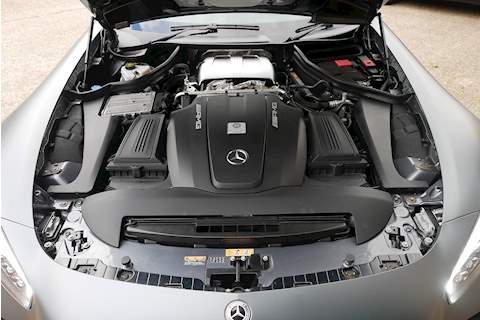 Mercedes-Benz AMG GT V8 BiTurbo S - Large 34