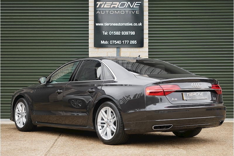 Audi A8 TDI V6 Sport - Large 9