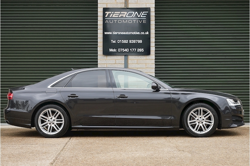 Audi A8 TDI V6 Sport - Large 2