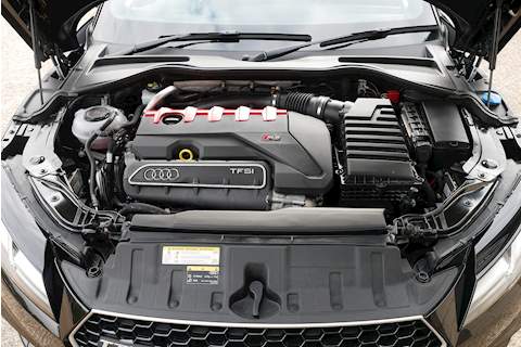 Audi TT RS TFSI - Large 31