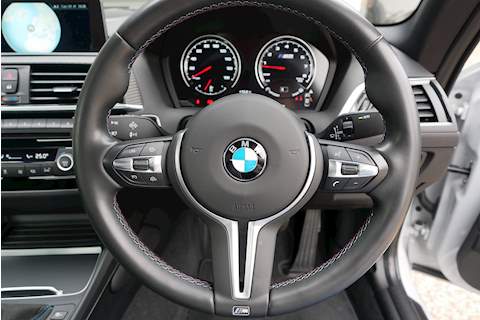 BMW M2 BiTurbo Competition - Large 16