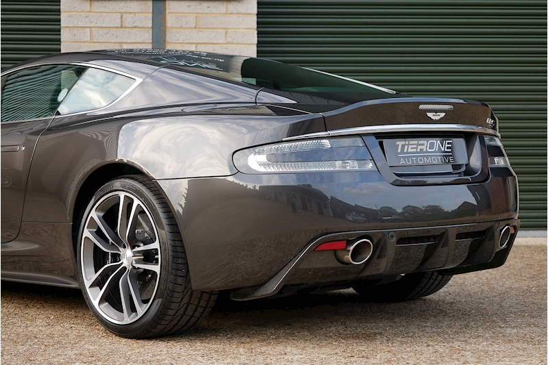 Aston Martin DBS V12 - Large 43