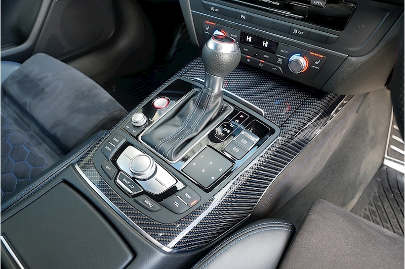 Audi RS6 Avant TFSI V8 Performance - Large 13