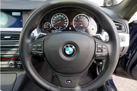 BMW M5 V8 - Large 14