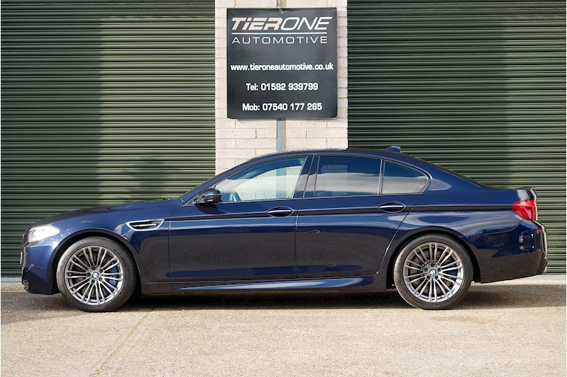 BMW M5 V8 - Large 9