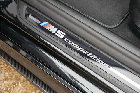 BMW M5 i V8 Competition - Large 41