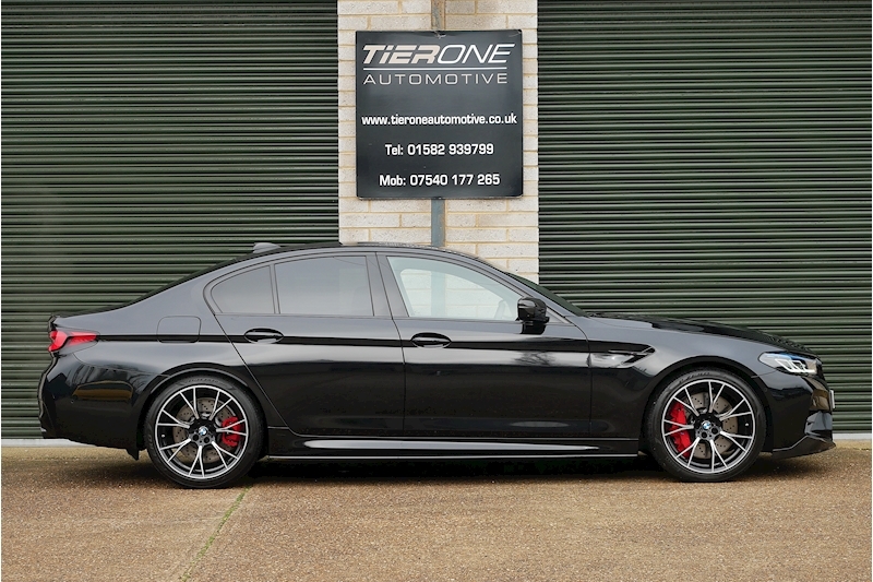 BMW M5 i V8 Competition - Large 2