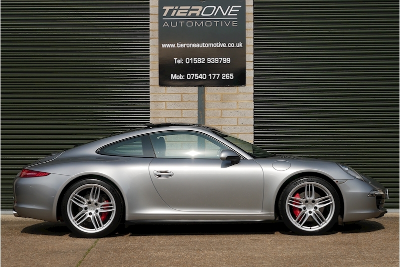 Porsche 911 991 Carrera 4S - Large 2