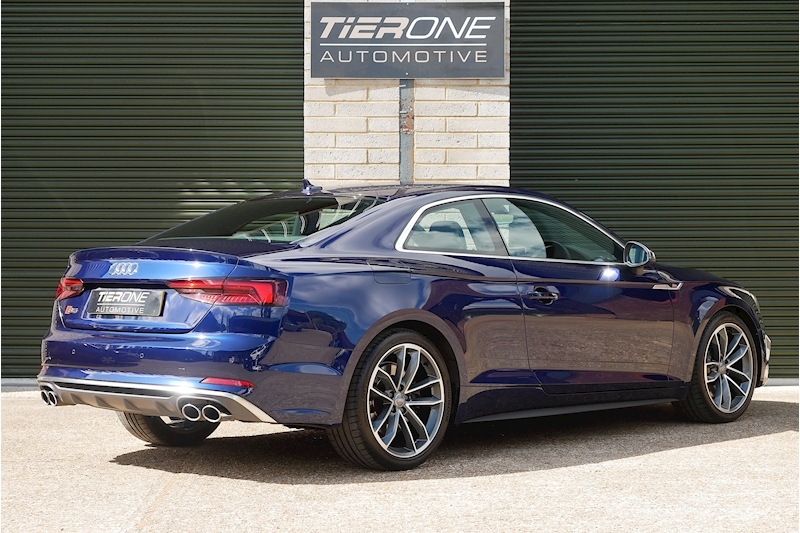 Audi S5 TFSI V6 - Large 1