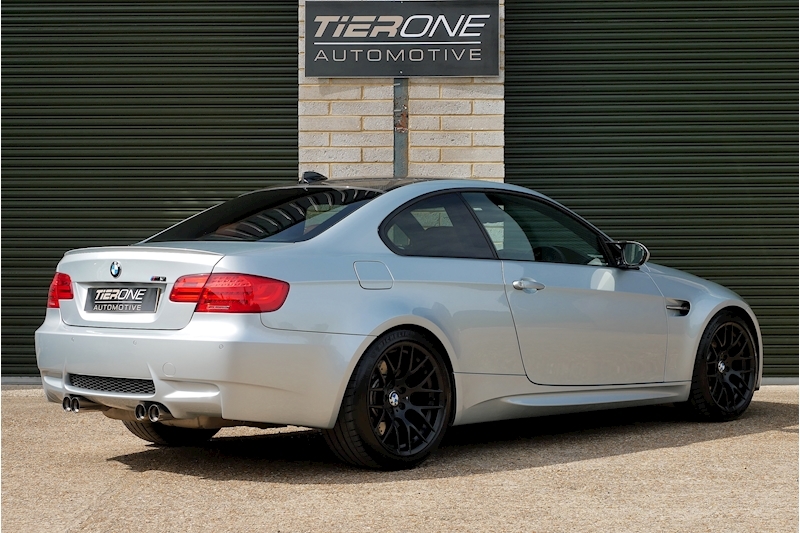 BMW M3 Competition iV8 - Large 1