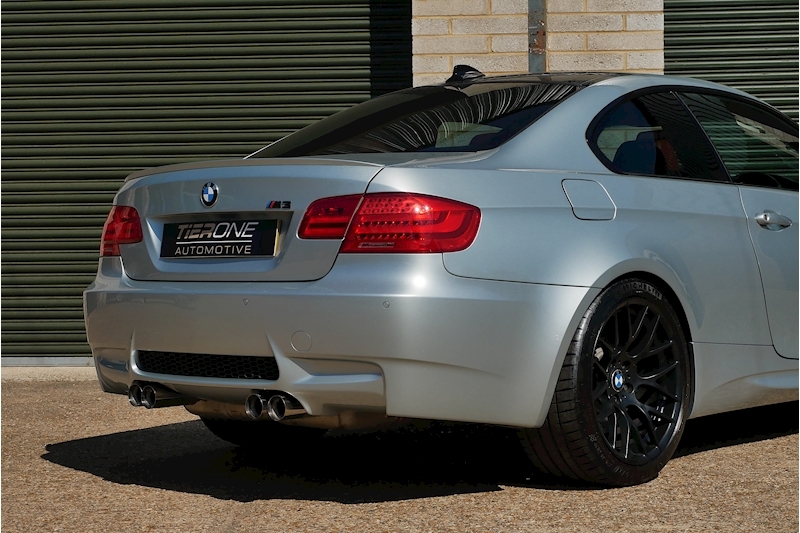 BMW M3 Competition iV8 - Large 27