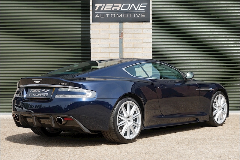 Aston Martin DBS V12 - Large 1