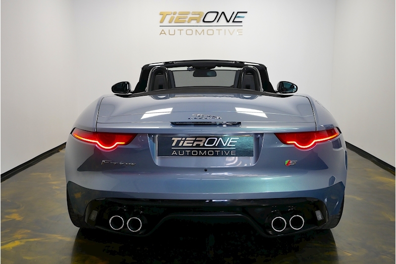 Jaguar F-Type V8 S - Large 19