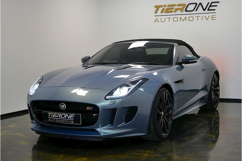 Jaguar F-Type V8 S - Large 56