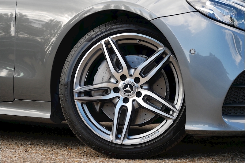 Mercedes-Benz E Class E220d AMG Line - Large 30