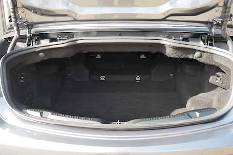 Mercedes-Benz E Class E220d AMG Line - Large 31