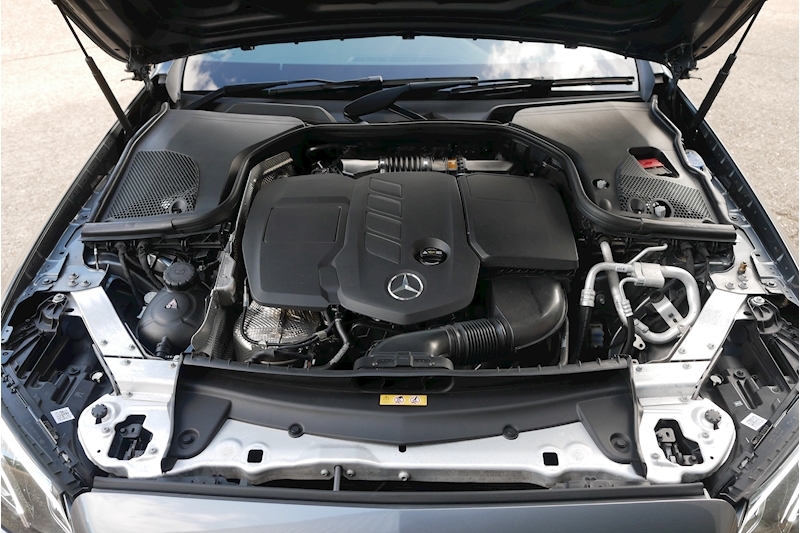 Mercedes-Benz E Class E220d AMG Line - Large 32