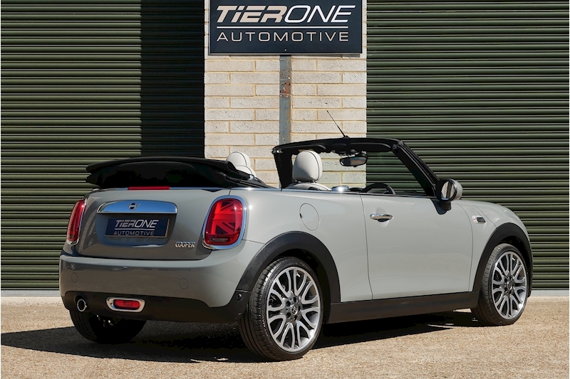 MINI Convertible Cooper Exclusive - Large 1