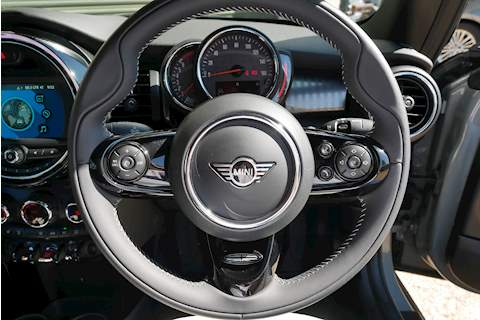 MINI Convertible Cooper Exclusive - Large 12