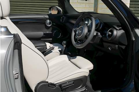 MINI Convertible Cooper Exclusive - Large 10