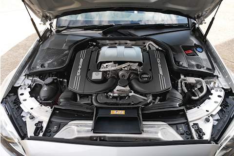 Mercedes-Benz C Class C63 V8 BiTurbo AMG - Large 40