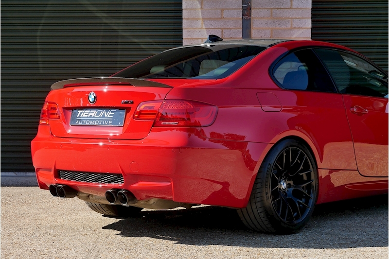 BMW M3 iV8 Competition - Large 41