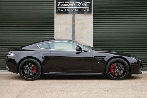 Aston Martin Vantage V8 S - Large 2