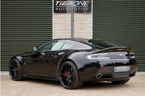 Aston Martin Vantage V8 S - Large 8