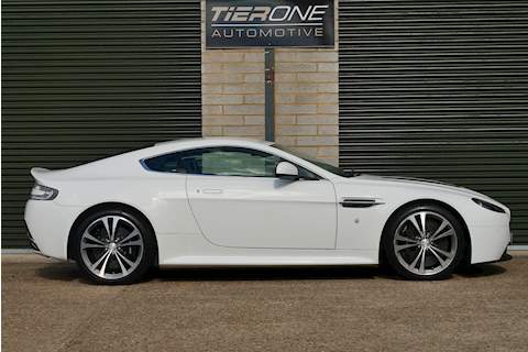 Aston Martin Vantage V12 - Large 2