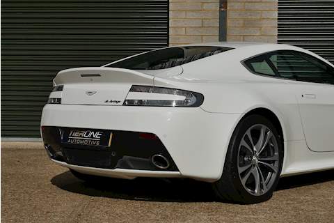 Aston Martin Vantage V12 - Large 26