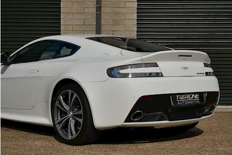 Aston Martin Vantage V12 - Large 28