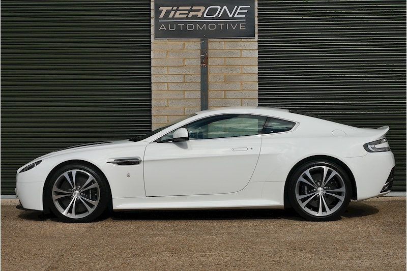 Aston Martin Vantage V12 - Large 9