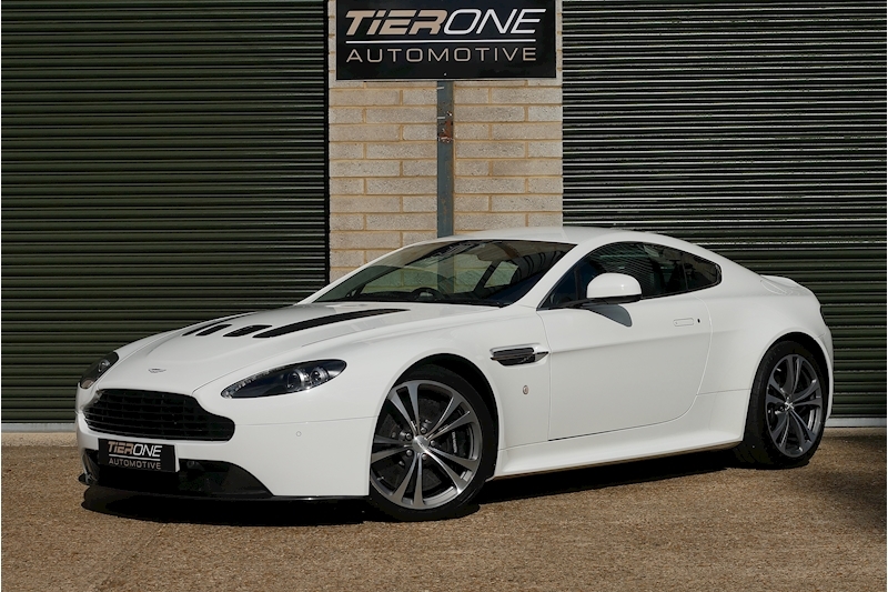 Aston Martin Vantage V12 - Large 31