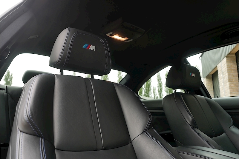 BMW M3 iV8 M Performance Edition - Large 22