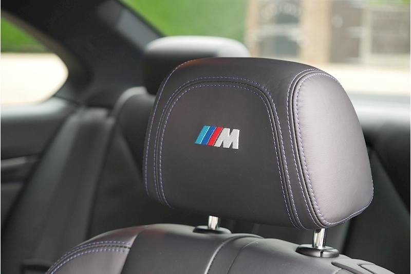 BMW M3 iV8 M Performance Edition - Large 4