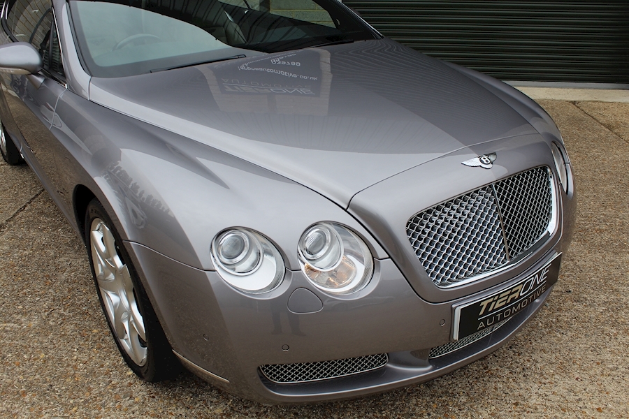Bentley Continental 6.0 GT - Large 37