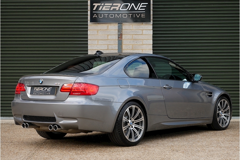 BMW M3 iV8 - Large 1