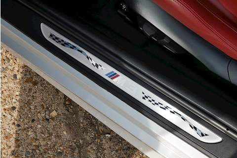 BMW M3 Competition iV8 - Large 31