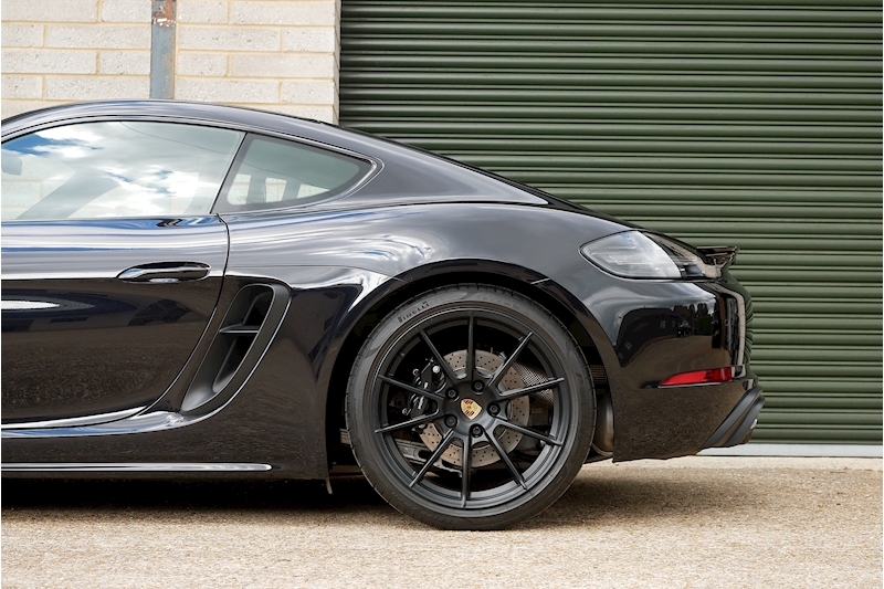 Porsche 718 Cayman GTS - Large 35