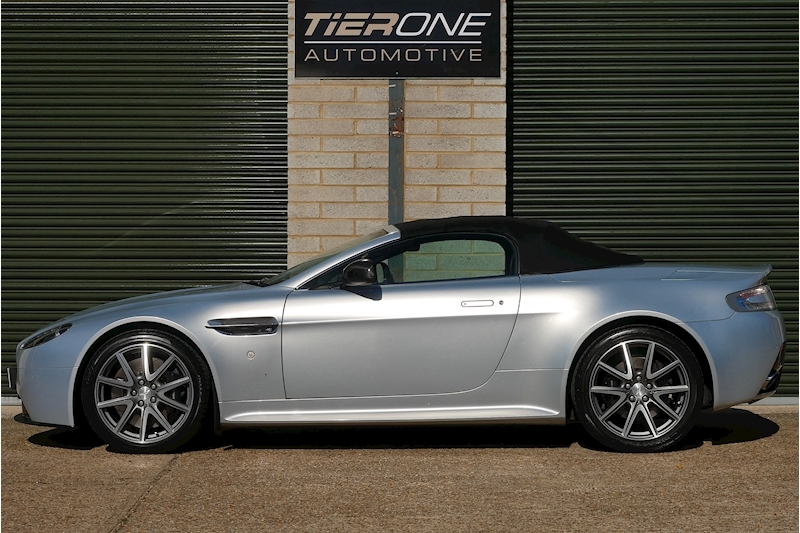 Aston Martin Vantage V8 S - Large 9