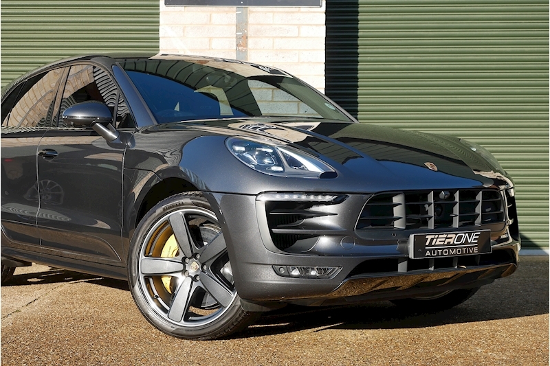 Porsche Macan T V6 GTS - Large 43