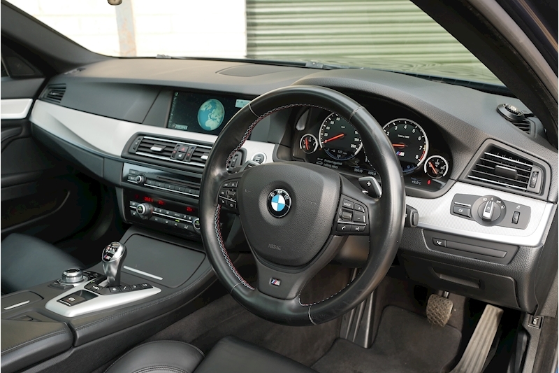 BMW M5 V8 - Large 20