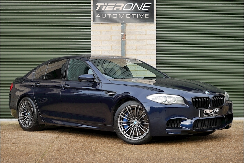 BMW M5 V8 - Large 7