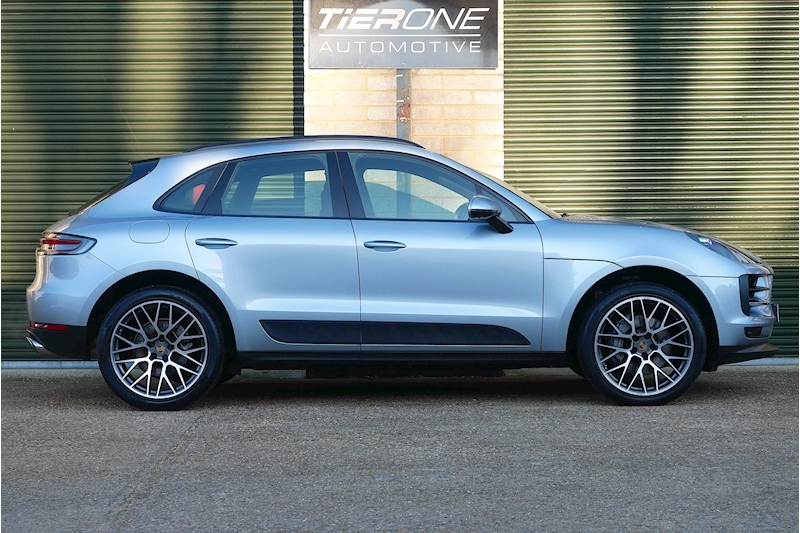 Porsche Macan T V6 S - Large 2