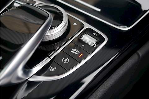 Mercedes-Benz C Class C63 V8 BiTurbo AMG Premium - Large 16