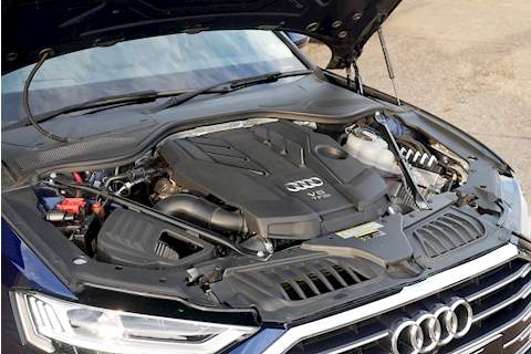 Audi A8 TFSI V6 - Large 35