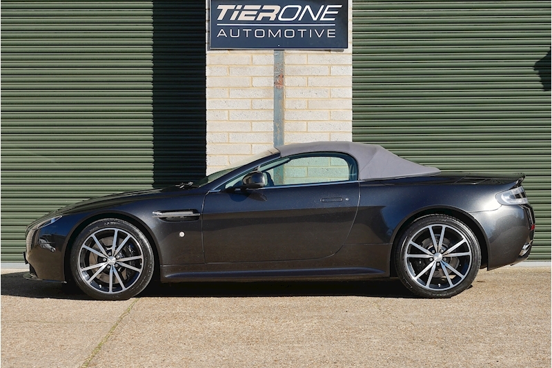 Aston Martin Vantage S SP10 Roadster - Large 9